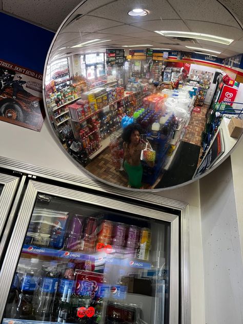 black girl taking gas station picture in convex mirror Fish Eye Mirror Room, Fish Eye Camera Aesthetic, Fish Eye Lense Aesthetic, Fish Eye Lens Mirror, Circle Mirror Fisheye, Fish Eye Mirror, Uni Apartment, Aesthetic Fish, Eye Mirror