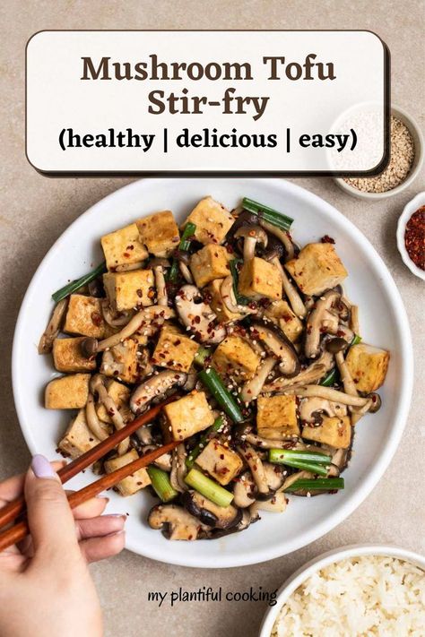 Looking for a healthy yet scrumptious meatless meal? You will need to give this mushroom tofu stir-fry a try! An easy 30-minute recipe that is satisfying, flavorful, and incredibly filling. Tofu Mushroom Stir Fry, Tofu Mushroom, Ways To Cook Tofu, Easy Tofu, Seitan Chicken, Tofu Recipes Easy, Homemade Stir Fry, Mushroom Stir Fry, Vegan Asian Recipes