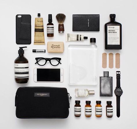 Everyday Bag Essentials, Travel Accessories For Men, What In My Bag, Iphone Leather Case, Dopp Kit, Grooming Kit, Essential Bag, Daily Essentials, Tag A Friend