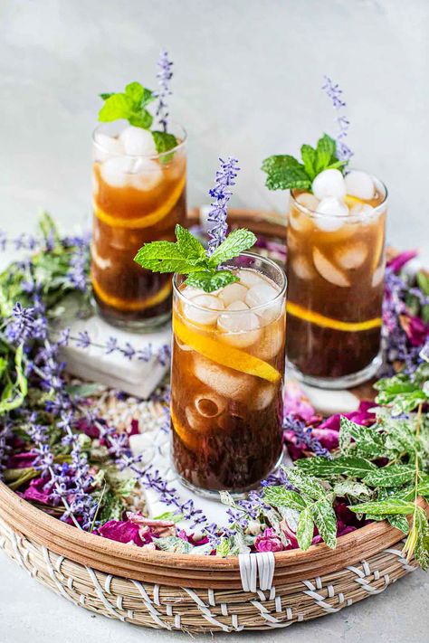 Tamarind Recipes Drinks, Tamarind Drink Recipe, Tamarind Syrup Recipe, Hampers Photoshoot, Tamarind Drink, Tamarind Recipes, Tamarind Fruit, Iced Tea Recipe, Making Iced Tea