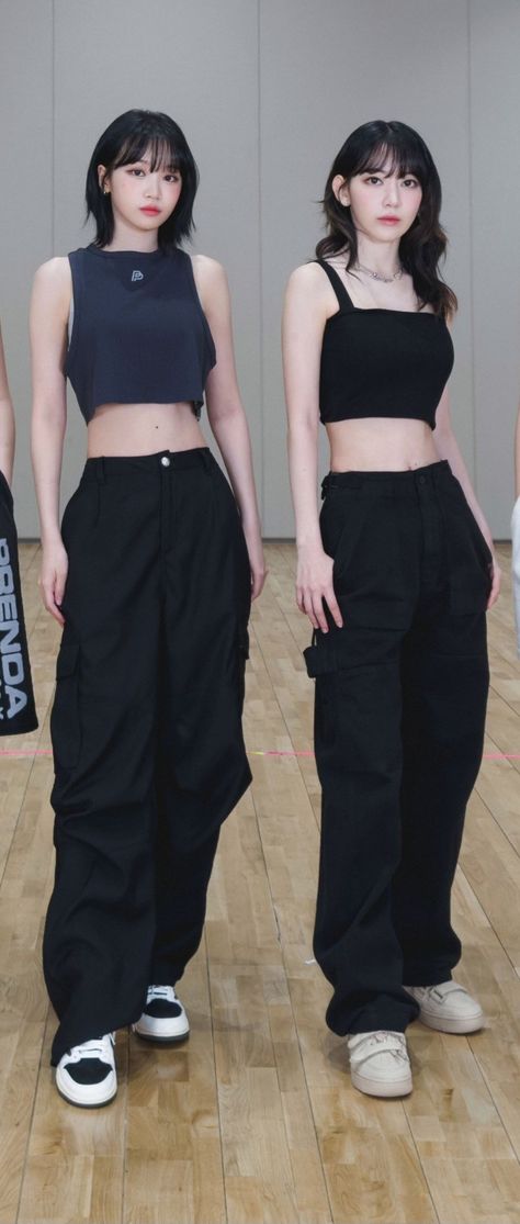 Dance Casual Outfits, Korean Fashion Dance Practice, Lesserafim Dance Practice Outfit, Dancer Hip Hop Outfits, Chaewon Dance Practice Outfit, Korean Dancer Fashion, K Pop Audition Outfit, Dancecore Outfits, Dancer Clothes Hip Hop