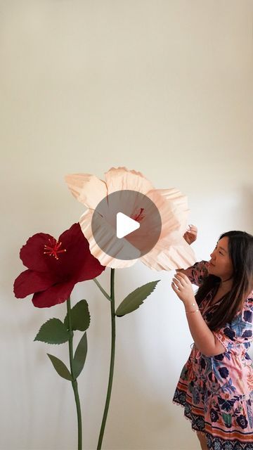 Diy Paper Dahlia, Giant Paper Dahlia, Diy Large Paper Flowers, Large Paper Flower Template, Giant Paper Flower Tutorial, Giant Flowers Diy, Giant Paper Flowers Diy, Giant Paper Flowers Template, Paper Dahlia