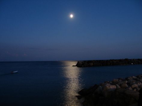 Italy Ischia, Moonlight On Water, Water Spells, Water Mountain, Ischia Italy, Chase Atlantic, Big Canvas, The Moon, Villa