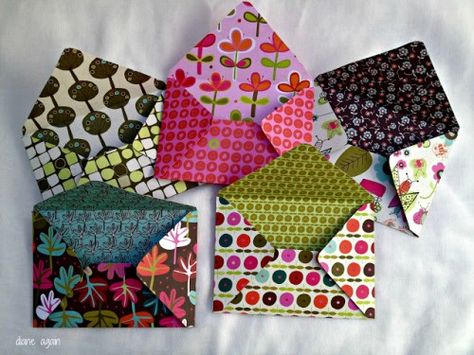 A collection of different ways to make paper envelopes to match any card. A fun paper crafting project. Show them you care and make it yourself. Envelope Tutorial, Folding Origami, How To Make An Envelope, Diy Envelope, Envelope Art, Craft Stash, Paper Envelope, Craft Paper, Special Cards