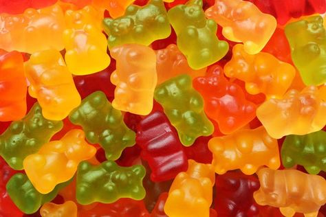 How To Make Gummies, Homemade Gummy Bears, Homemade Gummies, Thc Gummies, Cannibis Recipes, Gummies Recipe, Bear Recipes, Best Edibles, Food Texture