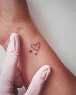 Hand Heart Tattoo, Two Hearts Tattoo, Hart Tattoo, Heart Outline Tattoo, Heart Tattoo Ideas, Little Heart Tattoos, Delicate Tattoos For Women, Simple Heart Tattoos, Heart Tattoo Wrist