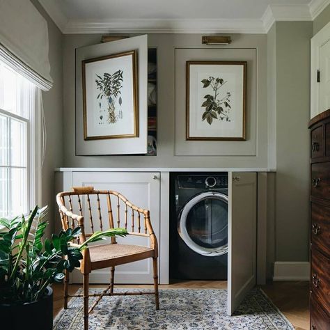 Hidden Laundry, Laundry Room Inspiration, Ideas Hogar, Laundry Mud Room, Laundry Room Design, Tiny Homes, Home Decor Tips, Washer And Dryer, 인테리어 디자인