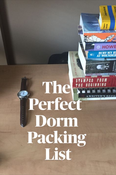 How to come up with your perfect dorm packing list. Whether you are just starting college, or you would just like to refine your list, here's a method to check out. Uni Packing List, Packing Snap, College Dorm Packing List, University Packing List, Dorm Packing List, What To Bring To College, Packing For College, College Packing List, Dorm Packing