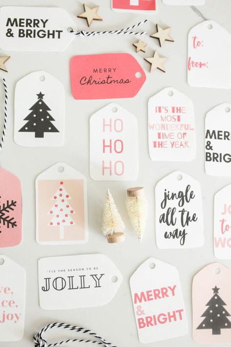 Easy Christmas Tags, Diy Christmas Gift Tags, Simple Wrapping, Thanksgiving Tags, Cute Christmas Presents, Free Printable Christmas Gift Tags, Christmas Silhouette, Xmas Tags, Holiday 2024