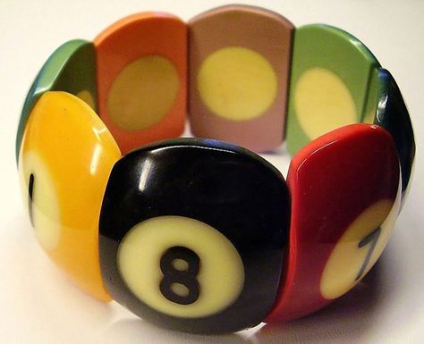 Pool Ball Jewelry, 8 Ball Bracelet, 8 Ball Jewelry, Weird Bracelets, Twee Jewelry, 80s Accessories Jewelry, 80s Jewelry, Billiard Ball, Bakelite Jewelry