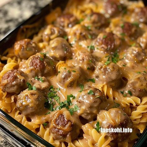 Baked Swedish Meatballs With Noodles, Meatball Noodle Recipe, Meatballs Over Egg Noodles, Meatball Egg Noodle Recipes, What To Eat With Egg Noodles, Swedish Meatballs And Noodles Easy, Swedish Meatballs Over Egg Noodles, Swedish Meatballs And Egg Noodles, Crockpot Swedish Meatballs And Noodles