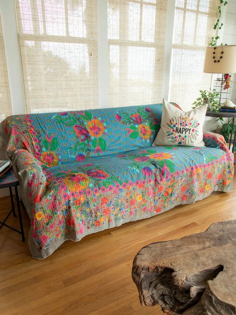 Colorful Boho Home, Old Chair, Couch Cover, Boho Home Decor, Couch Covers, Beautiful Bedding, Natural Life, Boho Home, Sofa Cover