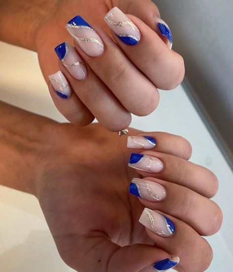 Dark blue and silver nails nails Royal Blue And Silver French Tip Nails, Blue Nails 2022, Nails Silver And Blue, Prom Nails Dark Blue, Graduation Nails Blue, Blue And Silver Prom Nails, Blue Graduation Nails, Dark Blue And Silver Nails, Dark Blue Prom Nails