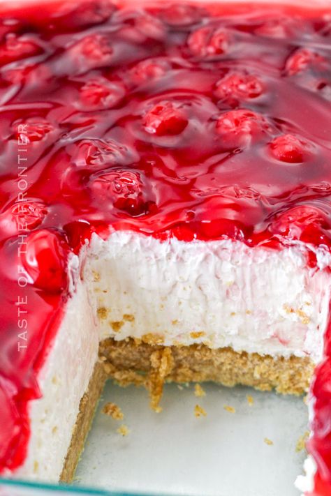 No Bake Cherry Delight 12 Tomatoes, Cherry Cheese Delight, Cherry Pudding Dessert, Cherry Delight Dessert 9x13, Cherry Desert Ideas, Cherry Cheesecake Delight, Classic Cherry Delight Recipe, Cherry Yum Yum Recipe Easy, Cherry Dream Dessert