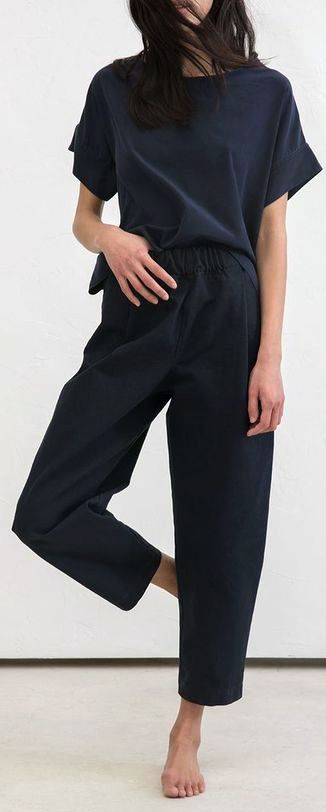 Minimal Stil, Elizabeth Suzann, Minimalist Moda, Canvas Pants, Black Slacks, Elegante Casual, Minimal Chic, Van Cleef Arpels, 가을 패션