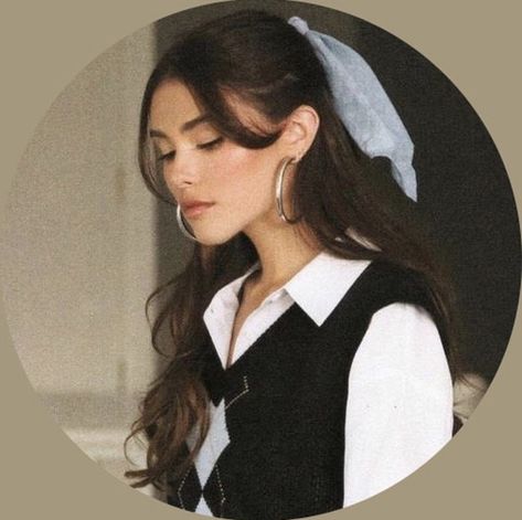 Silence Between Songs, Madison Beer Icons, Beer For Hair, ماثيو ماكونهي, 50 Party, Madison Beer Style, Beer Icon, Madison Beer Outfits, Party Makeup Looks