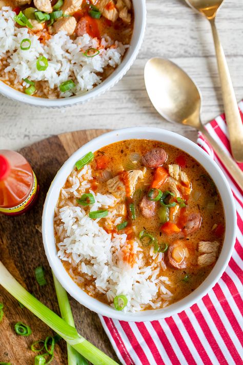 Easy Chicken and Sausage Gumbo Spicy Gumbo, Gumbo Recipe Easy, Chicken And Sausage Gumbo, Cajun Gumbo, Gumbo Recipe Sausage, Chicken Gumbo, Chicken And Sausage, Creamy Macaroni And Cheese, Sausage Gumbo