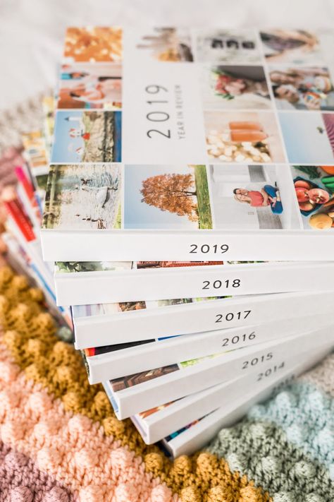 My game plan for organizing our family photos! - Boston Family Photographer | Kate L Photography Photo Organization Storage, Photo Book Inspiration, Digital Photo Organization, Family Yearbook, Picture Organization, Tips For Organizing, Photo Software, Family Photo Album, Cadeau Photo