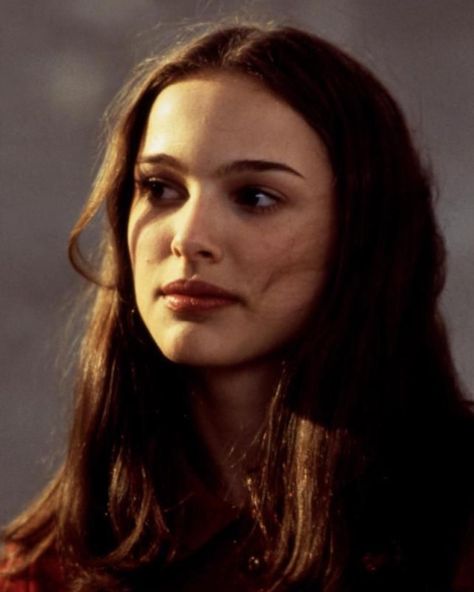 Natalie Portman Icons, Natalie Portman, Iconic Women, Girl Crushes, Favorite Celebrities, Pretty Woman, Brown Hair, On Tumblr, Pretty People