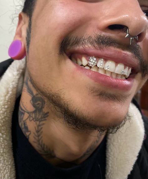 Obj Diamond Teeth, Full Tooth Gem, Men’s Tooth Gems, Teeth Gems Men, Tooth Gem Men, Celebrity Tooth Gems, Diamond Teeth Jewelry, Piercing No Dente, Tooth Gems Men