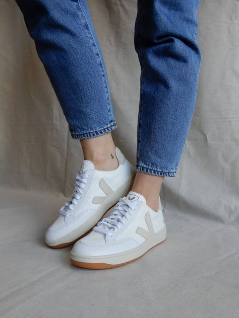 Vegan Sneakers, Adidas Gazelle Sneaker, Hummel Sneaker, Zero Waste, Converse Sneaker, Capsule Wardrobe, Adidas Sneakers, Converse, Adidas