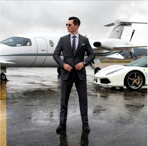 Luxury Lifestyle Rich Life, Mens Luxury Lifestyle, Billionaire Luxury, Tom Ford Suit, Rich Lifestyle, Stay Classy, Rich Life, Rich Man, Billionaire Lifestyle