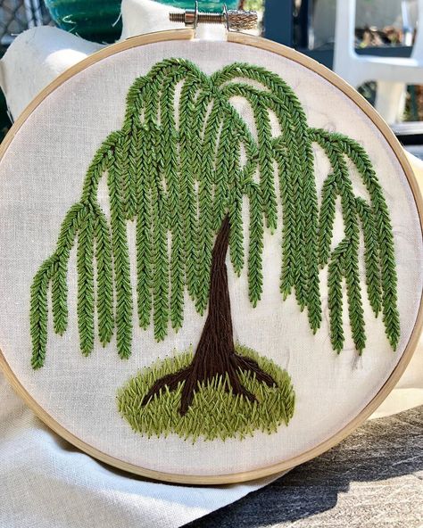 Fern Embroidery Stitch, Fern Stitch Embroidery Designs, Simple Tree Embroidery, Willow Tree Embroidery, Fern Stitch Embroidery, Fern Embroidery, Embroidered Trees, Forest Embroidery, Embroidery Tree