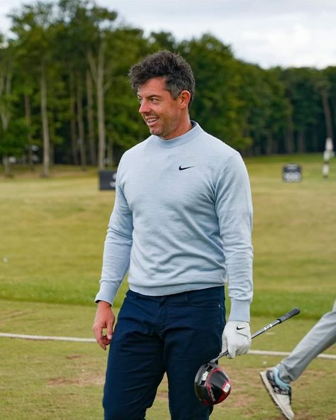 Rory In A Suit, Men’s Golfing Outfit, Golf Men’s Fit, Rory Golf, Rory Mcilroy, Mens Golf, Golf, Sports