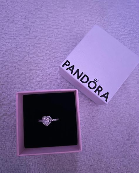 Promise Ring Pandora, Pandora Promise Rings, Pandora Wedding, Promise Rings Pandora, Ring Pandora, Pandora Bracelet Charms Ideas, Pandora Star, Rings Pandora, Cute Promise Rings