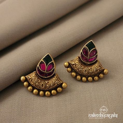 Gold Earing Design New, Antique Earrings Gold, Gold Antique Earrings, Silver Gold Plated Jewellery, Earrings Gold Indian, Beautiful Gold Earrings, Nakoda Payals, Gold Earing, Latest Earrings Design