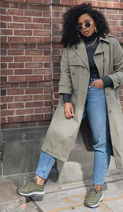 Classy Urban Outfits Women, Casual Fall Midsize Outfits, How To Dress Up Flats, Tylauren Style, Street Fair Outfit, Spring 2023 Fashion Trends Plus Size, Casual Lunch Outfit Winter, Fall Curvy Outfits, Tylauren Instagram