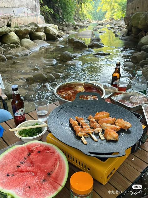 Korean Camping, Simple Camping Meals, Japanese Camping, Camping Lunch Ideas, Camping Dinner Ideas, Food Ideas Camping, Easy Camping Food Ideas, Fruit Picnic, Easy Camping Food