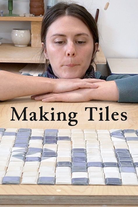 Diy Concrete Tiles, Hand Painted Tiles Kitchen, Tile Art Projects, Diy Mosaic Tiles, Diy Tiles, Mosaic Tutorial, How To Make Ceramic, Tiles Diy, Ceramics Bowls Designs