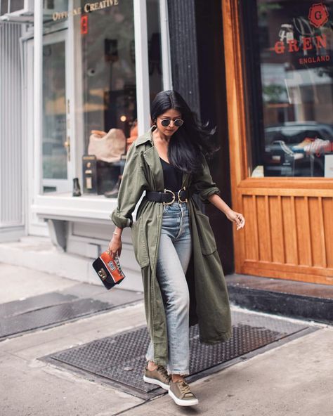 Olive Green Shoes Outfit, Green Booties Outfit, Olive Shoes Outfit, Green Heels Outfit, Shoes Outfit Women, Heels Outfit Ideas, Olive Green Heels, Green Shoes Outfit, Olive Green Sneakers