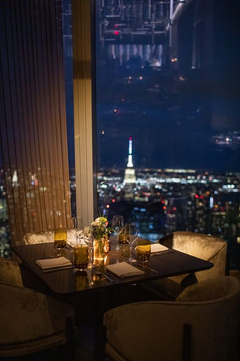 Private Dinner For Two Romantic, Fancy Restaurants In Nyc, Rooftop Restaurants Nyc, Hudson Yards Nyc, Best Restaurants In Nyc, Anti Romantic, Luxury Restaurant Interior, New York Rooftop, Fun Restaurants In Nyc