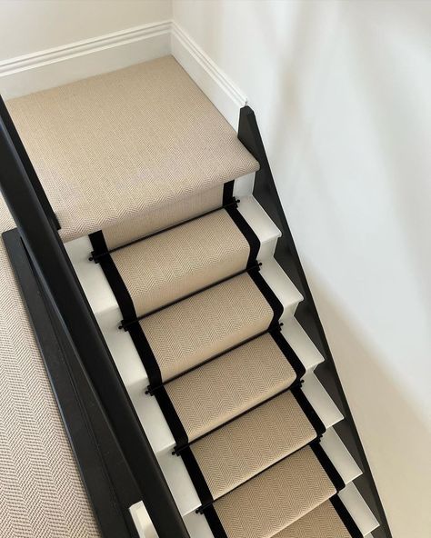 Hallway Stairs Carpet Runner, Stair Runner Into Hallway, Beige And Black Stair Runner, Stairs Runners Ideas, Carpet Landing And Stairs, Runner Stairs And Landing, Carpeted Hallway Ideas, Beige And Black Stairs, Stair Runner Uk