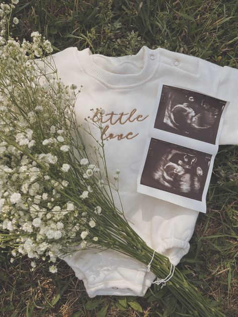 Baby/pregnancy announcement ultrasound flatlay. Nursery Themes Simple, Sonogram Photoshoot Ideas, Baby Announcing Ideas New Years, Pregnancy Announcement February 2025, Toddler Announcing Pregnancy, Baby Announcement Aesthetic, Baby Board Announcement, Valentines Pregnancy Announcement Baby 2, Pregnancy Announcement To Aunt And Uncle