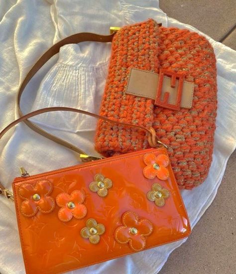 Funky bags all summer Funky Bags, Fraternal Twins, Vintage Designer Bags, Rich Kids, Dinner Outfits, City Bag, Cute Bags, Fendi Baguette, Instagram Aesthetic