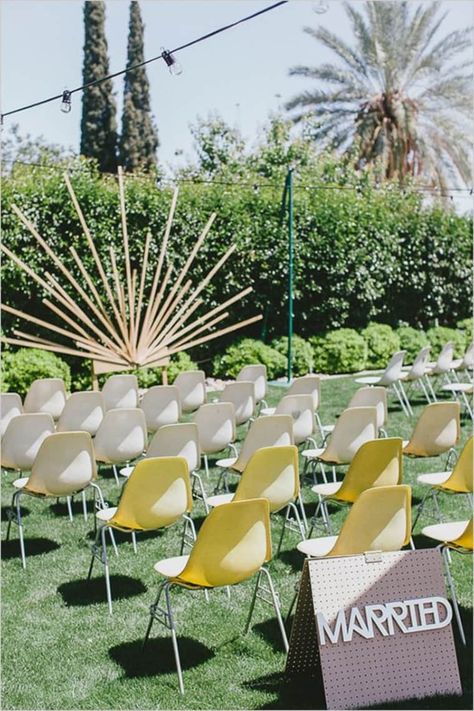 Mid Century Modern Palm Springs, Fonts Wedding, Mid Century Modern Wedding, Wedding Ceremony Ideas, Modern Wedding Decor, Wedding Altars, Palm Springs Wedding, Ideas Vintage, Retro Wedding