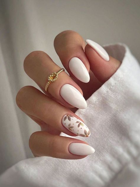 Fake Nails With Glue, Stick On Nails, Minimalist Nails, Nail Designs Spring, Nail Arts, Nail Accessories, Design Floral, False Nails, Wedding Nails