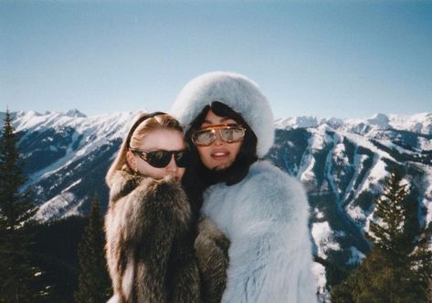 Chalet Girl, Stile Blair Waldorf, Ski Aesthetic, Ski Bunnies, Snow Trip, Winter Inspo, Snow Bunnies, St Moritz, Ski Season