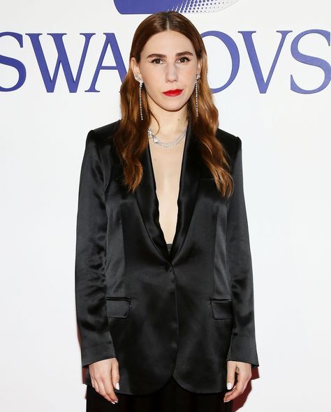 Zosia Mamet, Blood In Water, Jewish Women, She Girl, Cosmetic Procedures, Body Image, Mad Men, Plastic Surgery, Surgery