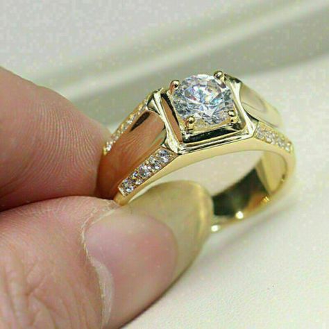 https://www.jewelry22.com/ Find many great new & used options and get the best deals for 1.50CT Round Simulated Solitaire Diamond Band Ring Men's 14K Yellow Gold Plated at the best online prices at eBay! Free delivery for many products! Diamond Ring Designs Men, Male Gold Ring Design, Male Engagement Ring Men Gold, Gents Solitaire Ring Men, Gents Diamond Ring Men, Boys Engagement Ring, Male Gold Ring, Boys Rings Design Gold, Mens Solitaire Diamond Ring