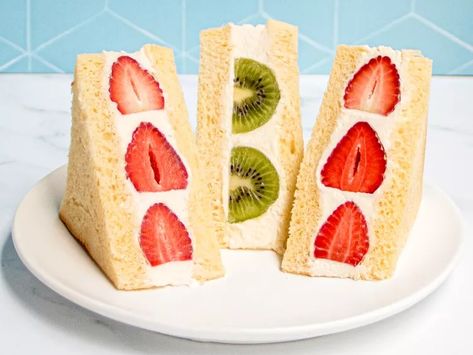 Japanese Fruit Sando (Fruit Sandwich) Recipe Japanese Fruit Sandwich Recipe, Japanese Hamburger Steak, Fruit Sando, Japanese Fruit, Fruit Sandwich, Recipe Hacks, Vegetarian Sandwich, Tomato Sandwich, Italian Cheese