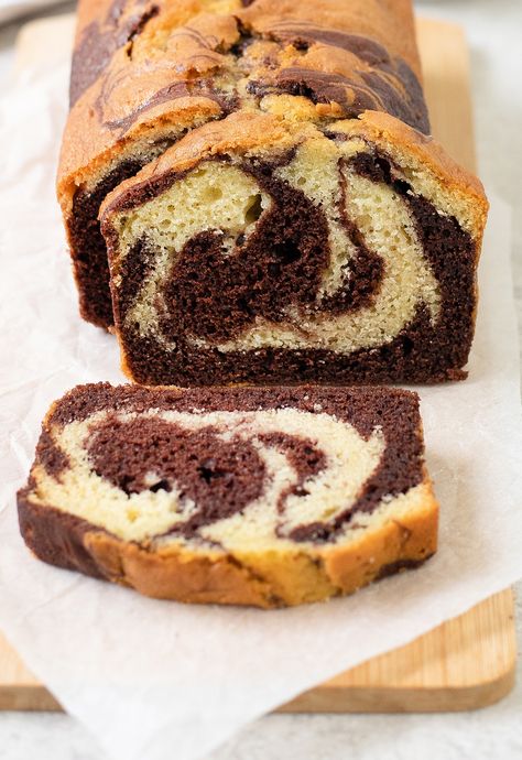 Chocolate Marble Loaf Cake Recipes Loaf, Loaf Cake Ideas, Loaf Cake Packaging, Simple Marble Cake Recipe, Loaf Cake Decoration, Marble Cake Recipe Moist, Chocolate Marble Loaf Cake, Marble Loaf, Marble Cake Recipe