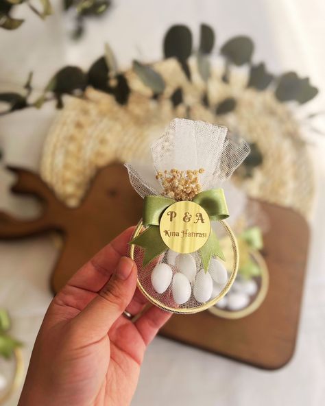 Wedding Favors Jordan Candy,Nikkah Favor,Personalized Wedding Gift,Engagement Favor,Henna Night Favors Nikah Favours, Almond Candy, Custom Jordan, Jordan Almonds, Engagement Party Favors, Candy Wedding Favors, Engagement Favors, Henna Night, Bridesmaid Gift Bags