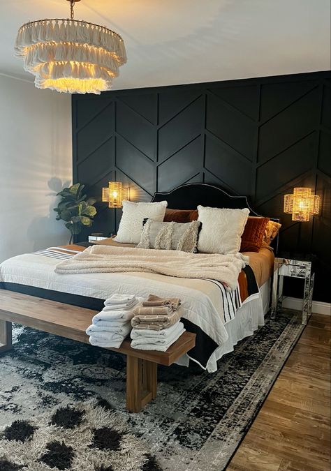 Cowboy Decorations Western Theme Bedroom, Western Master Bed, Nashville Inspired Bedroom, Western Themed Airbnb, Air Bnb Interior Design, Air Bnb Theme Ideas, Western Theme Bedroom Ideas, Modern Western Farmhouse, Bnb Ideas Interior Design