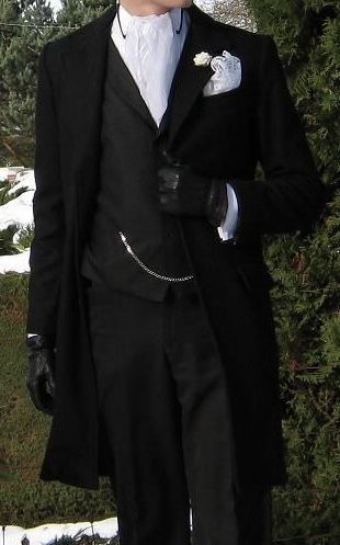 Masquerade Outfit Men, Victorian Outfit Men, Masquerade Suit, Clothes Have No Gender, Gideon Lightwood, Prom Outfits Men, Yule Ball Outfits, Masquerade Ball Outfits, Butler Outfit