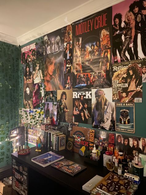 Rocker Room, Patrick Verona, Rock Bedroom, Punk Room, Iconic Posters, Mod House, Grunge Bedroom, Rock Room, 80s Room