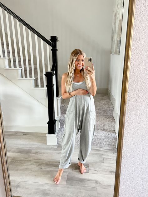 Bump Friendly Outfits Spring, Summer Bump Outfits Casual, Maternity Clothes Spring, Cute Prego Outfits, Easy Maternity Outfits Summer, Cute Maternity Summer Outfits, Maternity Cute Outfits, Hot Summer Maternity Outfits, Maternity Fashion Spring